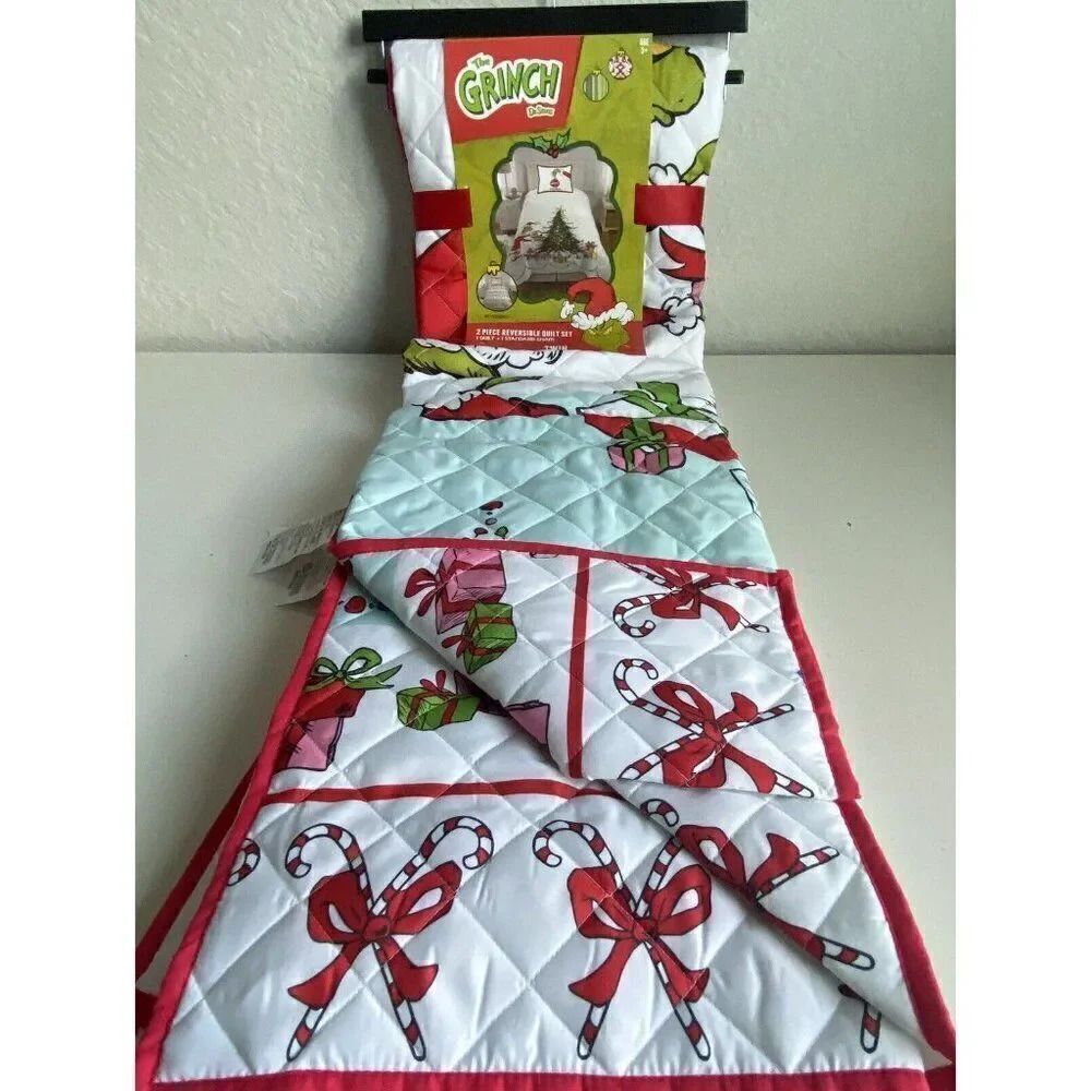 2 Piece Dr Seuss The Grinch Quilt Set TWIN Size Reversible Bedding Christmas NEW